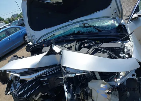 2019 Chevrolet Malibu Lt z USA, uszkodzony, nr VIN 1G1ZD5ST0KF177057